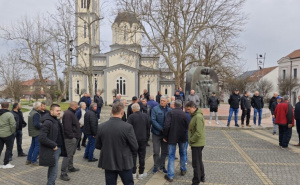 Napeto u Derventi: Za danas najavljena smotra "bojovnika" HVO, na mjesto došli bivši vojnici VRS-a
