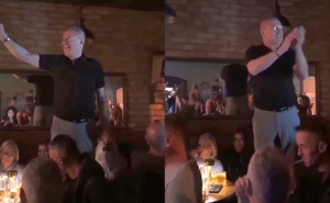 Zdravko Mamić slavio Bajram u Mostaru, pa se popeo na stolicu uz "Čudna jada..."