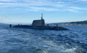 Britanski mediji javljaju: Podmornica na nuklearni pogon stigla u blizinu Hormuza