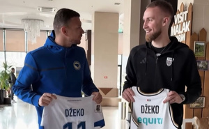 Kada se dvije zvijezde nađu na istom mjestu: Pogledajte emotivni susret Džeke i Muse