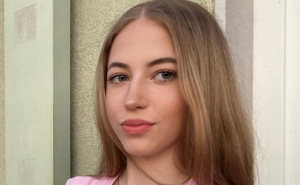 Pomozi.ba uputio apel: Pomozimo sedamnaestogodišnjoj Emi da ne trpi svakodnevne bolove