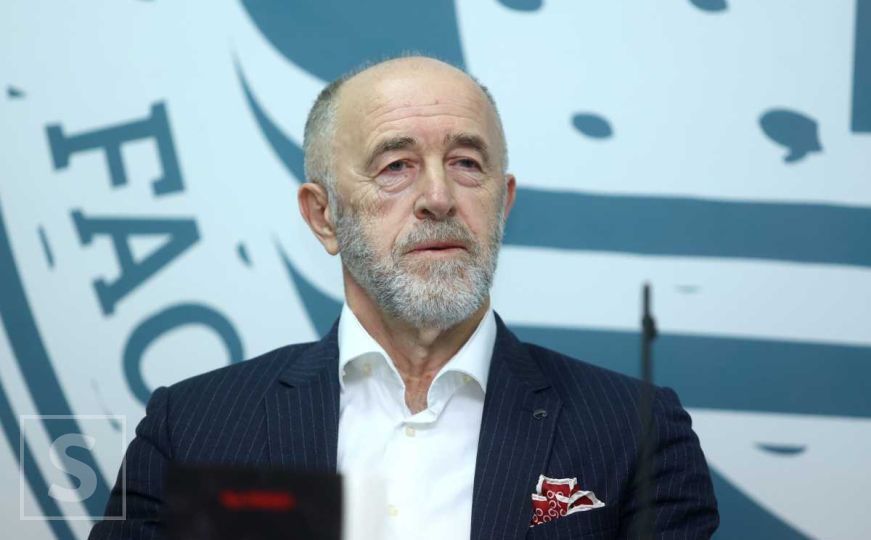 Dosta kukanja – vrijeme je da BiH preuzme inicijativu, kaže prof. dr. Šaćir Filandra u intervjuu za portal Radiosarajevo
#mojzavicaj #sacirfilandra