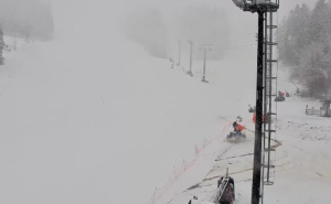 Zimski prizori u martu: Počeo padati snijeg na Bjelašnici