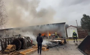 Veliki požar zahvatio skladište u Širokom Brijegu, pričinjena velika materijalna šteta