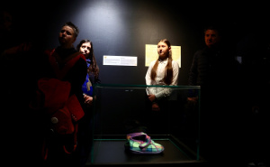 Izložba u Historijskom | 'Zlatna kantica' budi teška sjećanja: Priča o prekinutom času Fatime Gunić