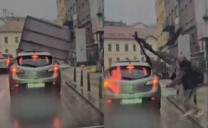 Uznemirujuće scene iz susjedstva: Olujni vjetar nosio ogradu, muškarac za dlaku izbjegao smrt