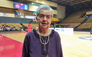 Teta Tidža: Životna priča žene koja više od pola stoljeća živi za Slobodu i tuzlanski sport
