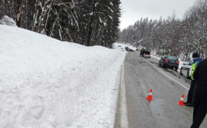 Nove informacije: U nesreći kod Ključa poginuo mladi policajac, kolega u kritičnom stanju