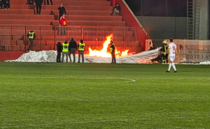Drama u Mostaru: Derbi nakratko prekinut zbog vatre ispred navijača Veleža