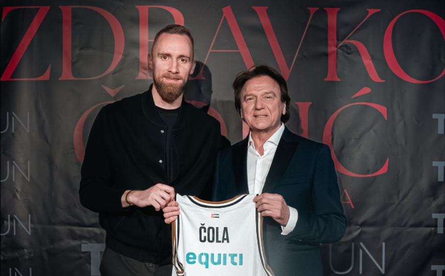 Džanan Musa poklonio dres Zdravku Čoliću: "Dobrodošao u porodicu"