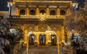 Knjiga koja govori jezikom teatra: Monografija "Dursum Design" pred sarajevskom publikom