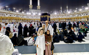 Hrabri Vedad Hadžić sa porodicom na Umri zahvaljujući dobrim ljudima iz BiH