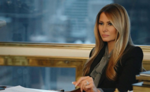 Kontroverzni Alex Jones tvrdi: "Čini se da Melania Trump napušta Donalda. Zna da brod tone"