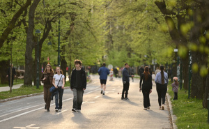Nakon posla – pravo na Vilsonovo: Brojni građani iskoristili su lijep proljetni dan za šetnju