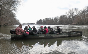 Šokantna istraga BBC-a: Grčka policija angažuje migrante da kontrolišu ulazak drugih migranata?!