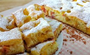 Starinski kolač 'na čaše' koji su pravile naše nane: Uspijeva svima, a sastojke već imate u kuhinji