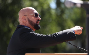 Isak poručio Dodiku: "Sarajevo je tvoj glavni grad, a u Srbiji ste Bosanci i Hercegovci..."