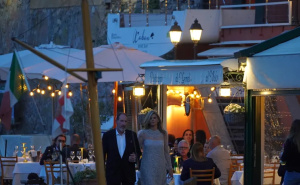 Prve fotografije sa svadbe Meline Džinović: Mladenci stigli na jahti od 10 miliona eura