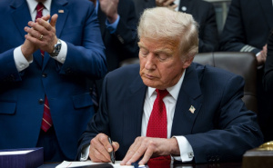 Situacija se pogoršava: Trump održao hitan sastanak zbog Hormuškog moreuza