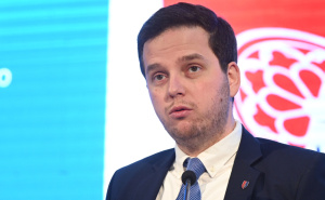 Nihad Uk o ostavci: "Bilo bi neodgovorno da sam prestao obnašati funkciju premijera"