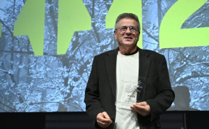 Modul memorije: Nedžadu Begoviću uručena nagrada za doprinos očuvanju kulture sjećanja