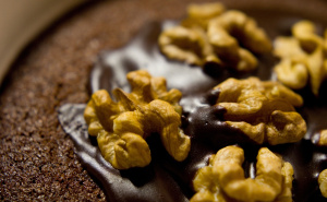 Starinski kolač s orasima i čokoladom: Recept koji se prenosi 's koljena na koljeno'