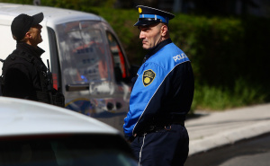 Užas u Sarajevu: Nepoznati muškarac napao ženu, pretukao je metalnom štakom