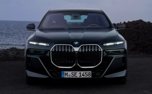Predstavljena nova BMW 7 serija: Ključne razlike u usporedbi sa Mercedesom