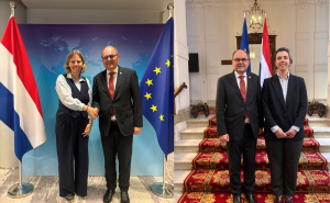 Schmidt u Haagu, održao dva važna sastanka o situaciji u BiH: Prozvao bh. lidere za (ne)odgovornost