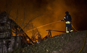 Požari haraju jugoistokom SAD-a: Hiljade porodica evakuisano, vatrogasci se nadaju kiši