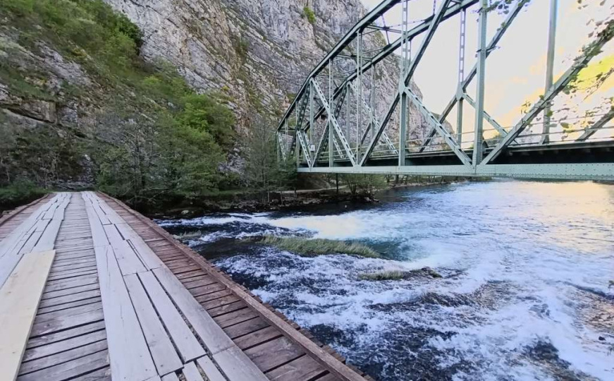 Skriveni dragulj BiH očarao turiste: "Svaki dio ove rute izgleda kao razglednica"