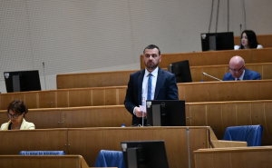 PS BiH | Usvojena Rezoluciju o osudi svih oblika neofašizma i očuvanju antifašističkog naslijeđa