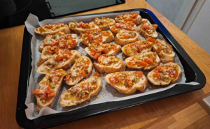 Bruskete s cherry paradajzom: Laka i brza priprema