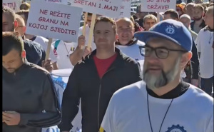 Prvomajski protest u Zenici: Radnici traže spas za Željezaru, strah od stečaja raste