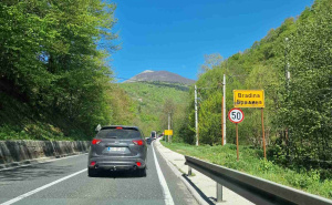 Stanje na cestama prema jugu BiH se pogoršava: Izbjegavajte putovanje ako možete