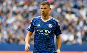 Trener Schalkea Miron Muslić odlučio: Edin Džeko neće biti starter