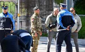 Uoči obilježavanja Dobrovoljačke: Jake policijske snage na ulicama Sarajeva