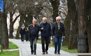 Dobre vijesti za penzionere: Sutra isplata penzija, kome ide najviša od 3.333 KM