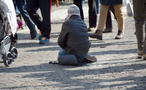 Jeziv slučaj u Sarajevu: Majka s rođakom tjerala djecu na prosjačenje, tukli ih i izgladnjivali