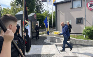 Obilježena 34. godišnjica formiranja "Crnih labudova" i smrti heroja Mehdina Hodžića