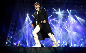 Dino Merlin gostovao na koncertu Vesne Zmijanac: "Ona je moja Tina Turner"