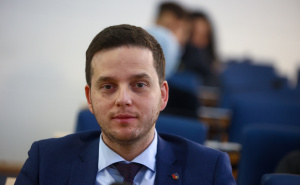 Uk odgovorio Dodiku: Sarajevo je otvoren grad, privreda ne smije biti taoc podjela