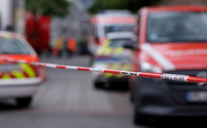Užas u Njemačkoj: Avion eksplodirao u zraku, dijelovi pali na stambeno područje