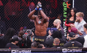 Kakav gospodin: Ngannou nokautirao protivnika, a onda napravio potez za pamćenje