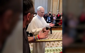 "Šest sedam": I papa Lav se priključio viralnom trendu među omladinom
