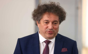 KCUS uveo robotsku hirurgiju: Uspješno izvedene prve asistirane operacije