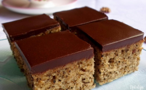 Ništa lakše, brže i jednostavnije: Recept za starinske orah kocke