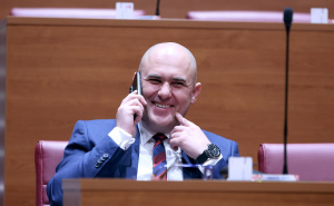 Desničar u hrvatskom Saboru lupeta prijedloge: "Formirati Sjedinjene Države Bosne i Hercegovine"