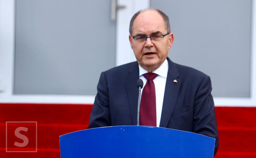 Sejo Sušić: "OHR i međunarodna zajednica u BiH: Čuvari mira ili upravitelji trajne nestabilnosti?"