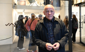 Poznati dizajner Mirko Ilić večeras u Sarajevu: Pogledajte atmosferu koju smo zabilježili